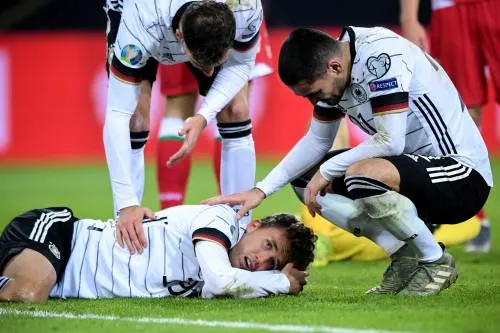 Zware blessures voor voetballer Waldschmidt