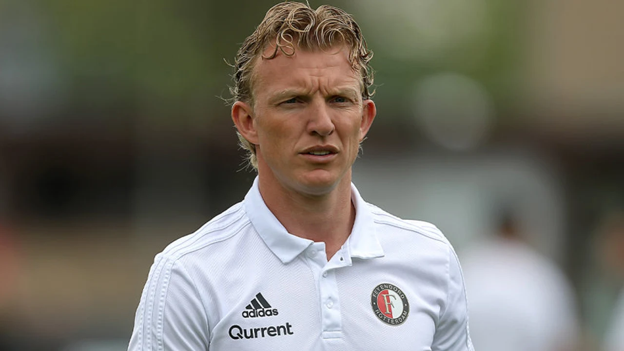 Kuyt bevestigt scheiding; voorlopig geen hoofdtrainer Feyenoord