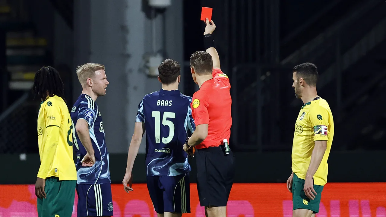 Ajax wint van Fortuna Sittard, maar verliest Youri Baas in aanloop naar De Klassieker