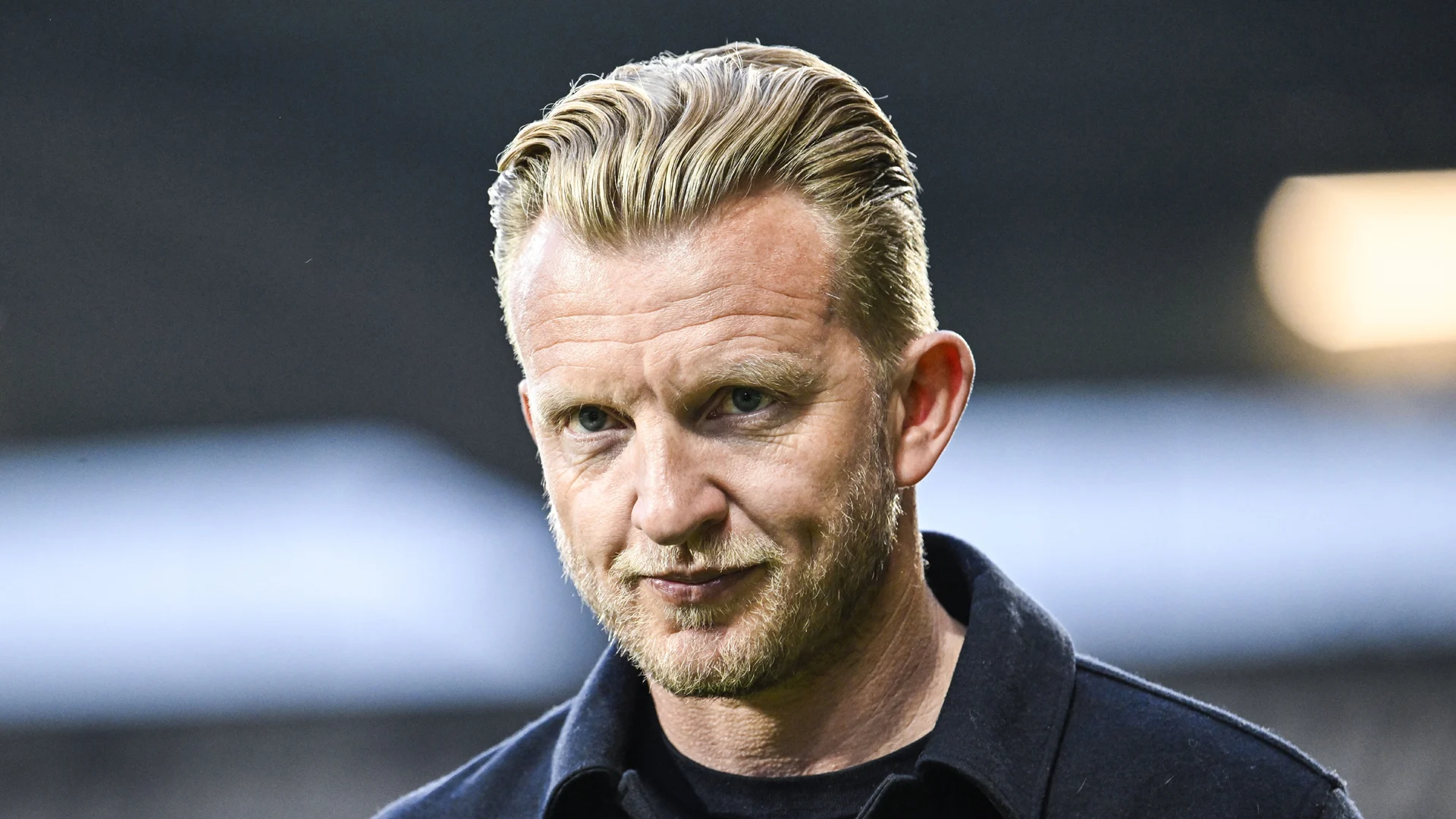 ‘Kuyt moet Heitinga opvolgen in Liverpool-staf van Slot’