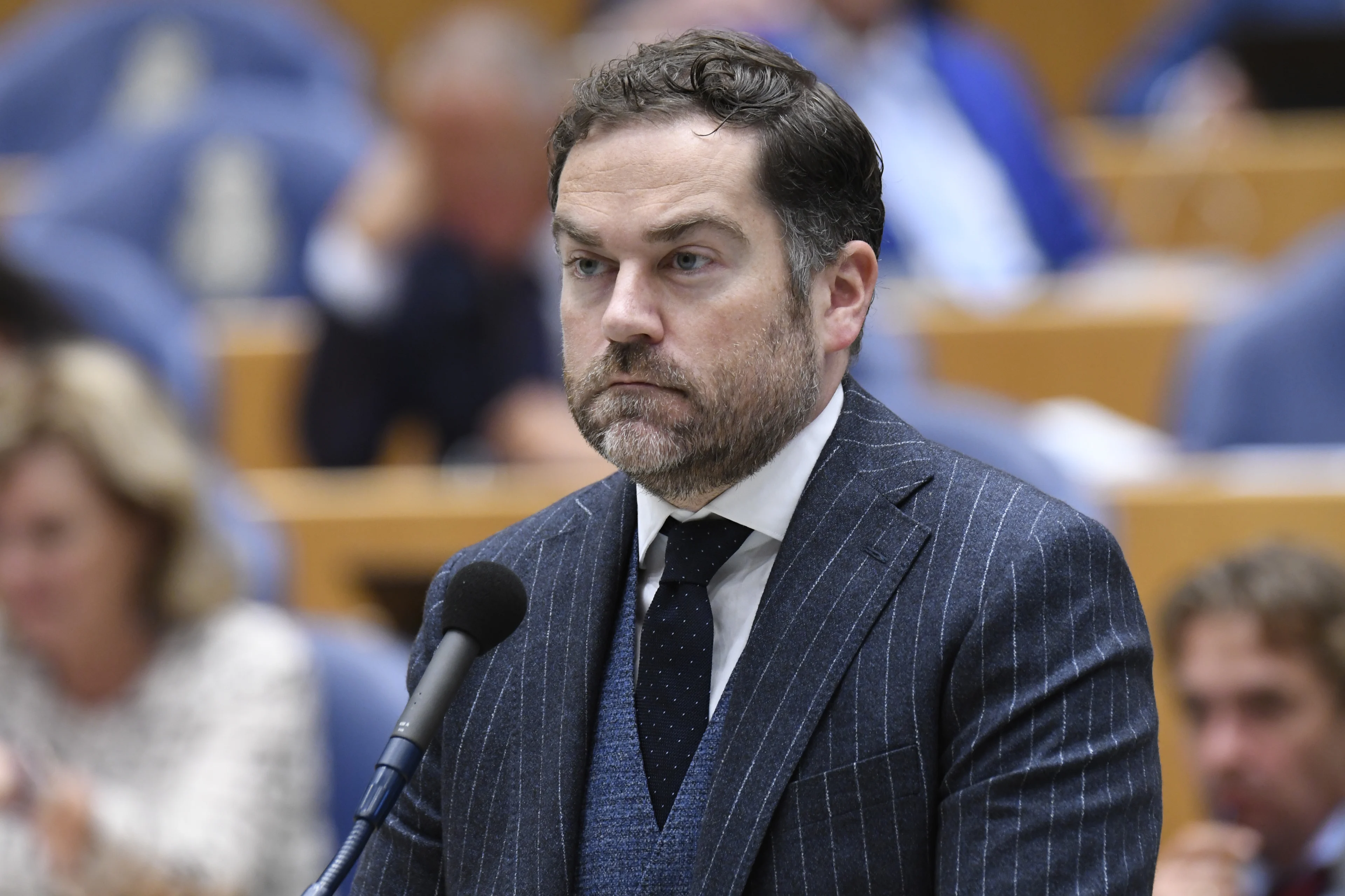 Dijkhoff eist plan van aanpak Nederlands voetbal