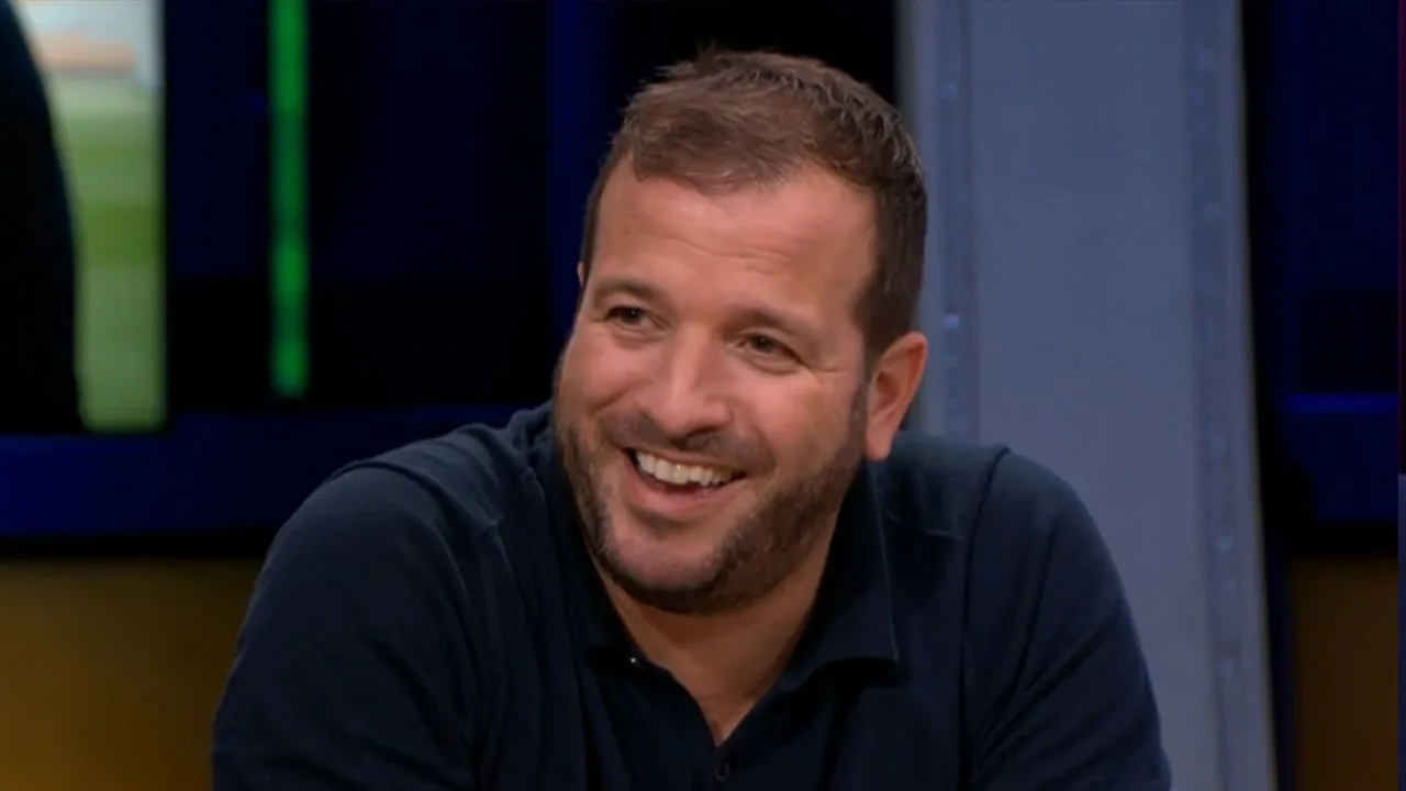 Van der Vaart snapt niet dat spelers bedanken voor Oranje: ‘Koeman kan mij nog steeds oproepen!’ 