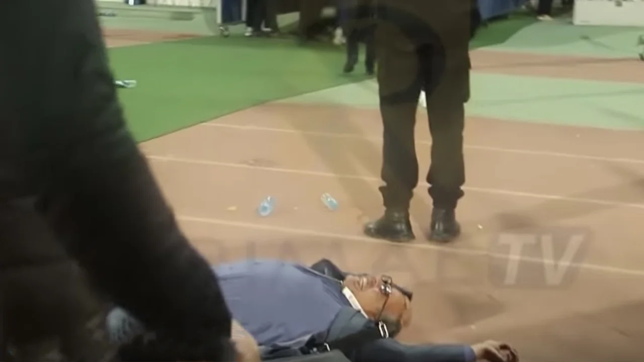 Medewerker Marokkaanse club gaat knock-out na steen op hoofd