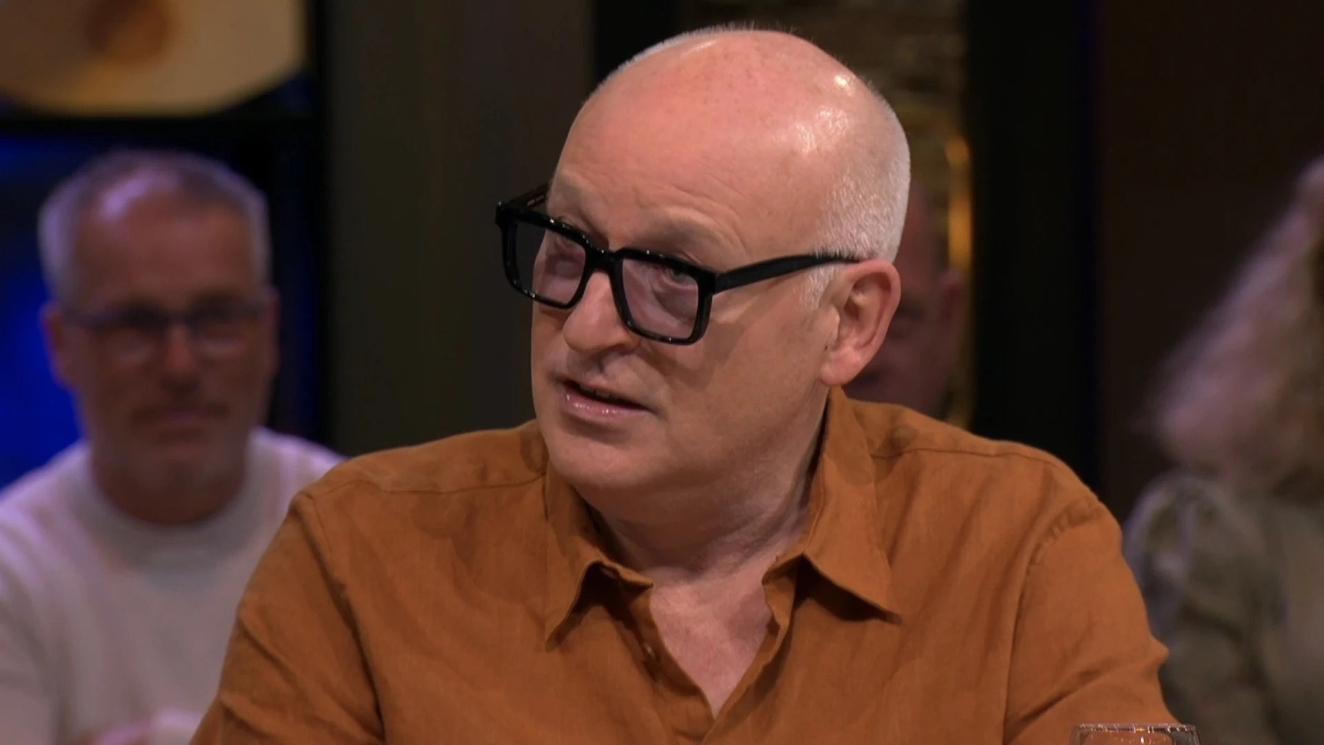 Hoe ziet volgens René van der Gijp het ideale Oranje-middenveld eruit?