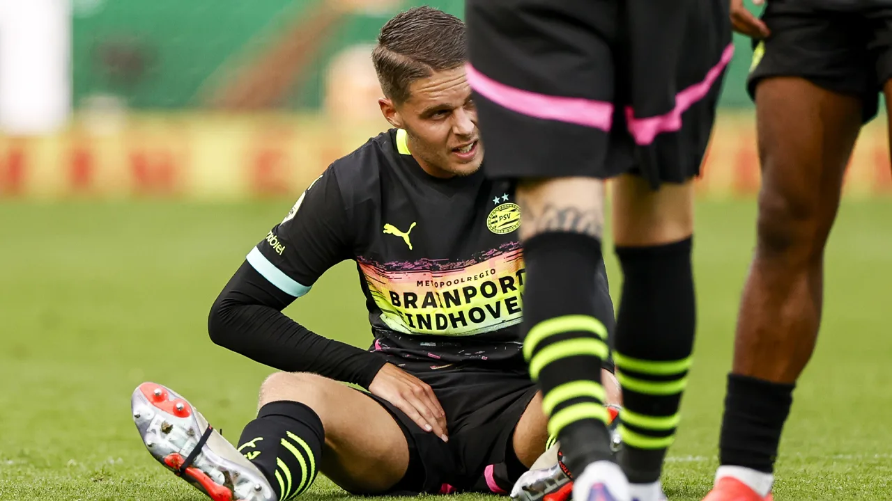 PSV verwacht Joey Veerman minimaal een maand te missen