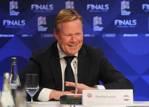 Koeman met vaste groep bij Oranje