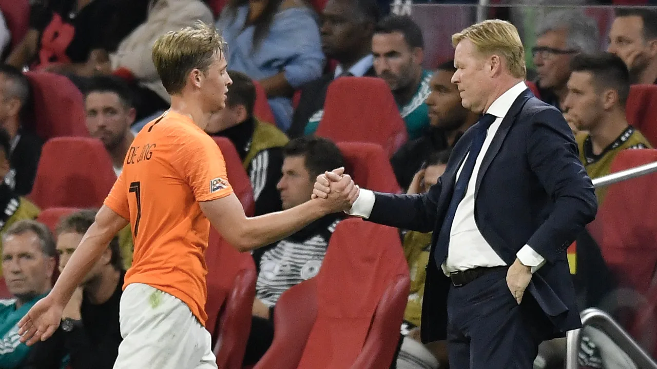 Koeman duidelijk: 'Frenkie moet bij Barça op zijn eigen positie spelen'