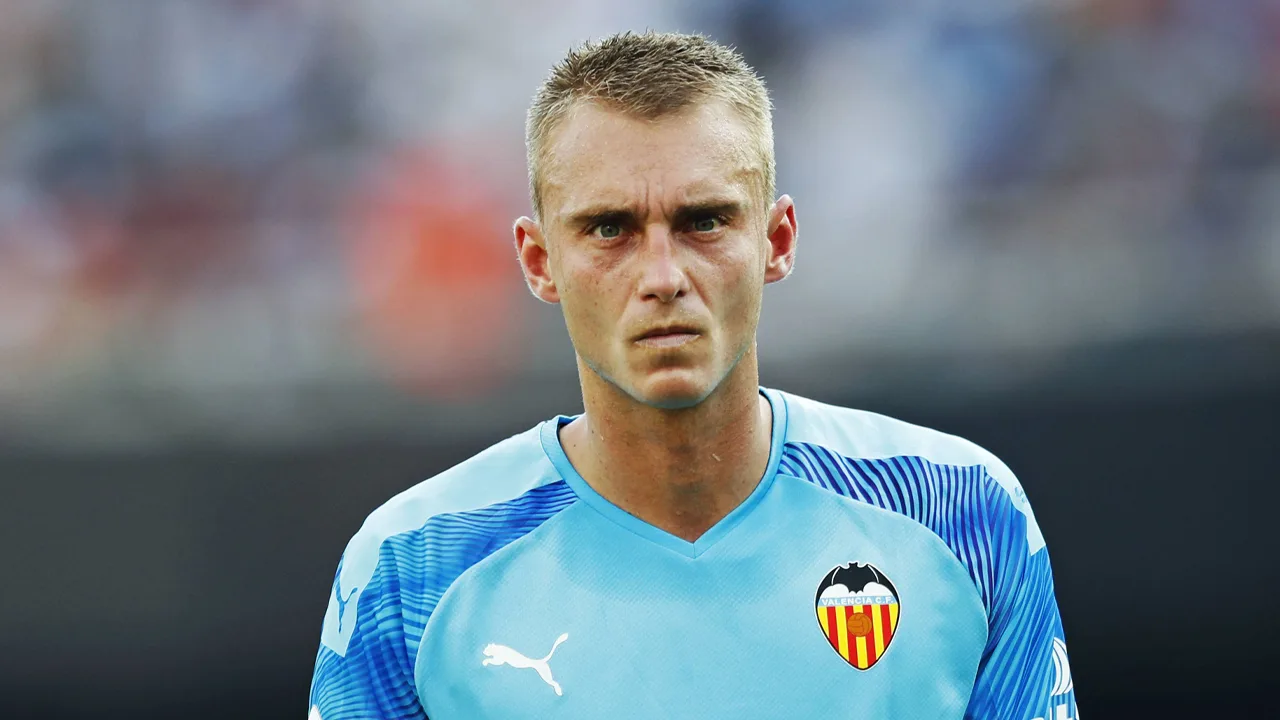 Valencia wint van Espanyol, Cillessen opnieuw geklopt vanaf de stip