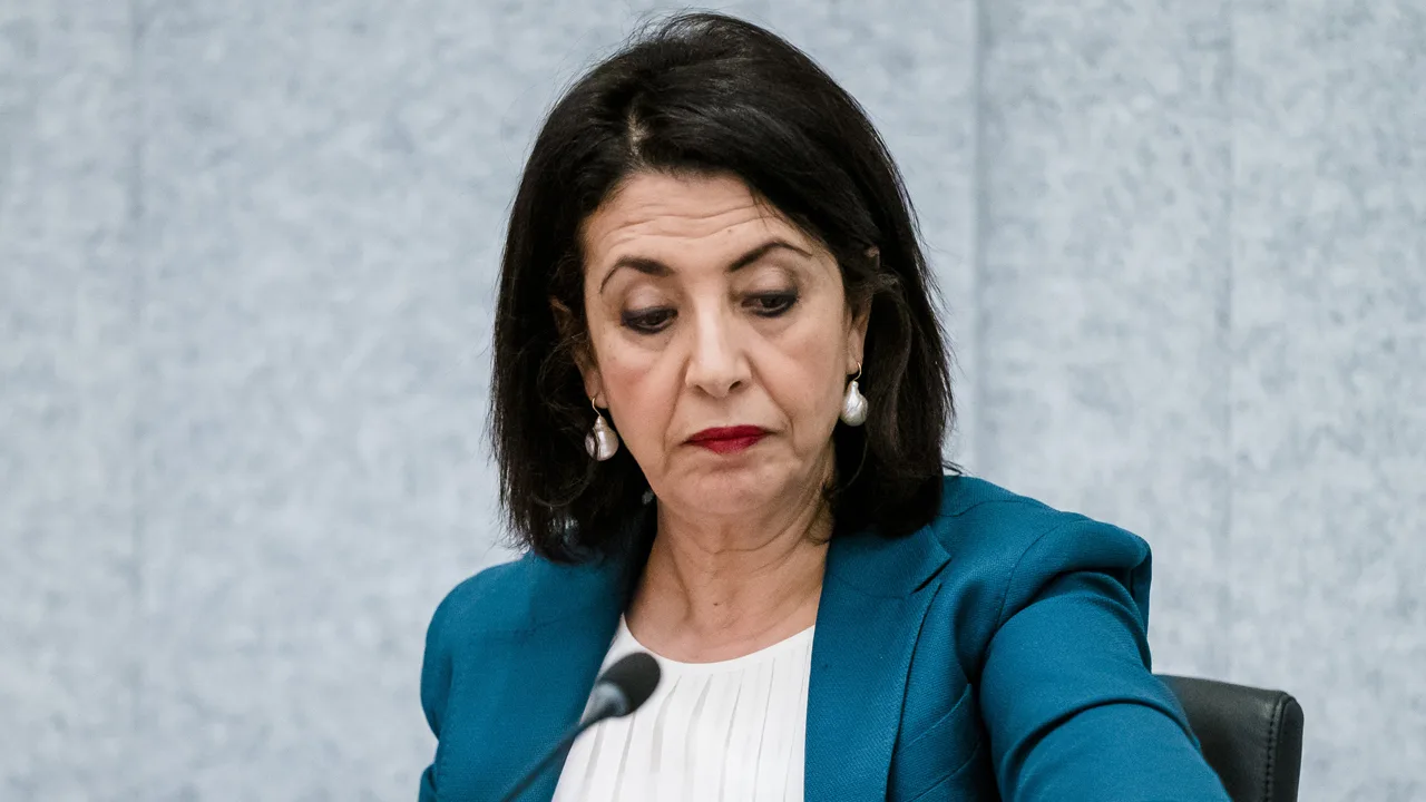 Khadija Arib (PvdA) stopt als Tweede Kamerlid