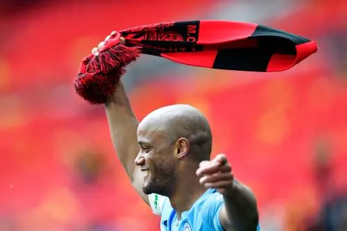 Kompany na 11 jaar weg bij Manchester City