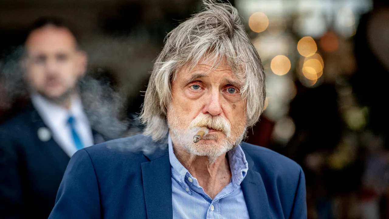 Johan haalt uit: 'Twee karakterloze en gewetenloze mannetjes'