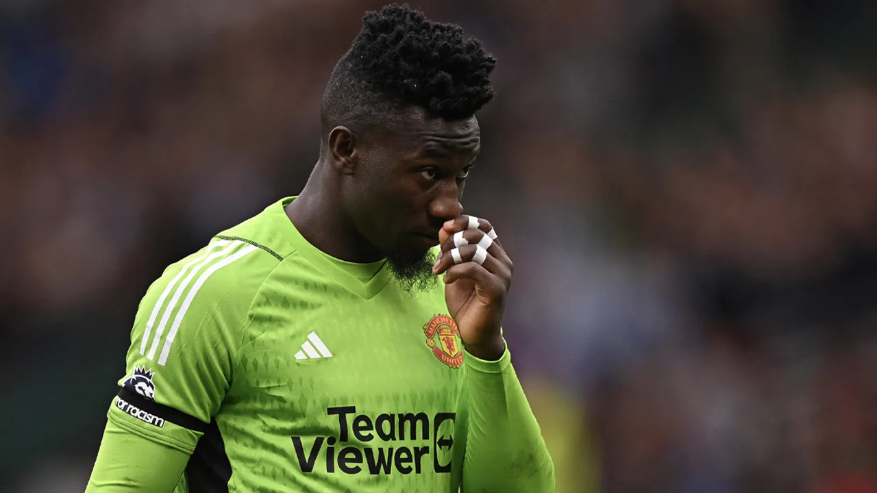 Onana zegt sorry voor nederlaag Manchester United: ‘Een van mijn slechtste wedstrijden’