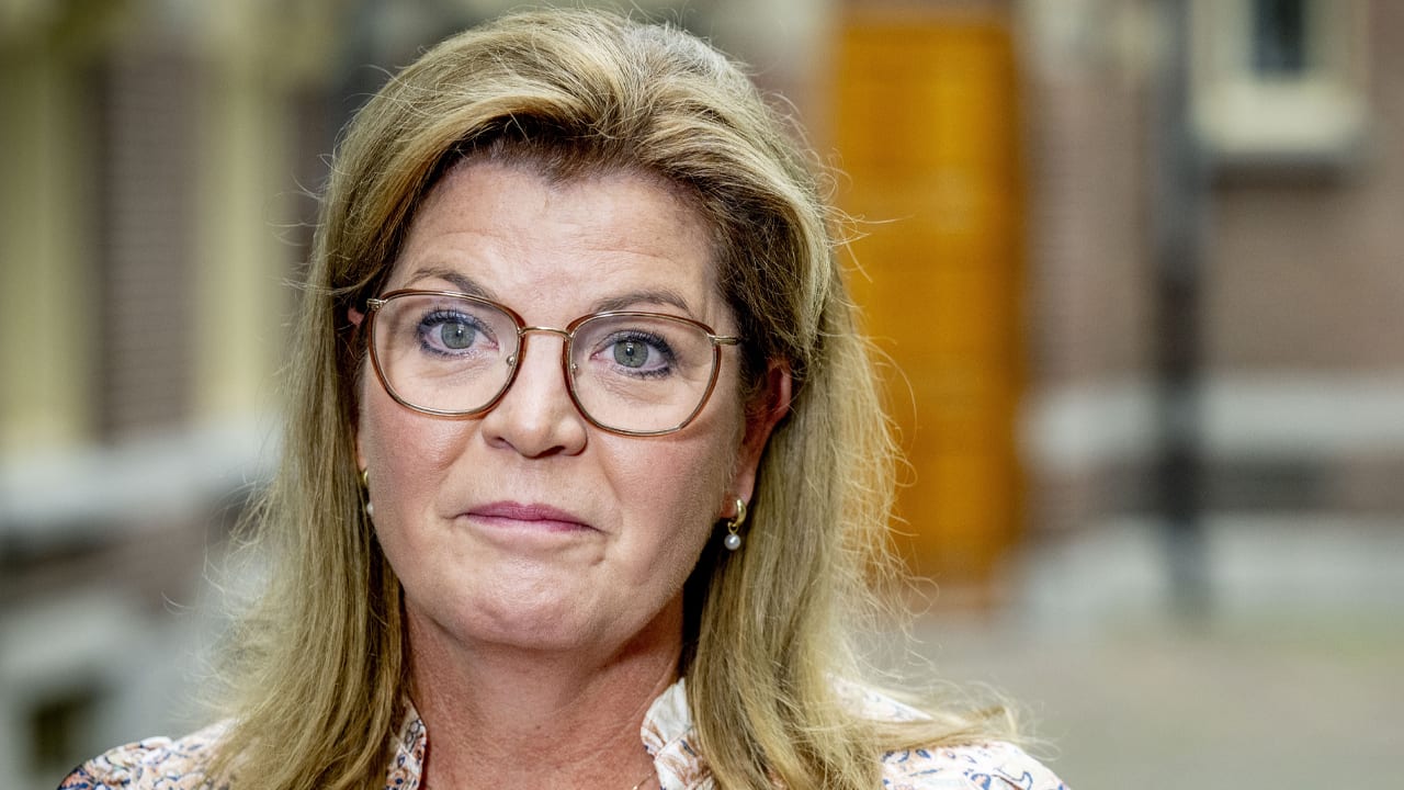 'Stikstofhalvering in 2030 definitief van de baan'