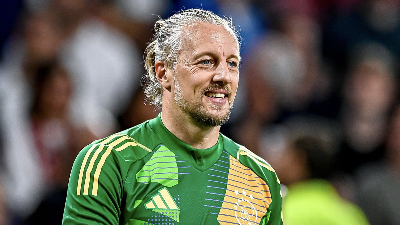 Officieel: Ajax verlengt contract van doelman Remko Pasveer