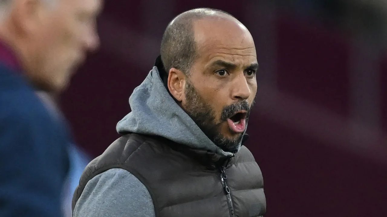 Familie Pascal Jansen even in nauw na opstootje op tribune 