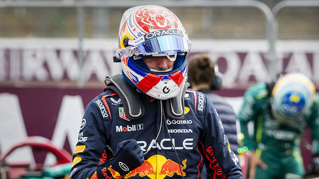 Max Verstappen troeft Oscar Piastri af en wint sprintrace bij GP van België