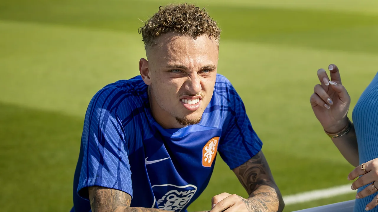 'Lang moet op zoek naar chauffeur: Boete en rijverbod voor Oranje-international'