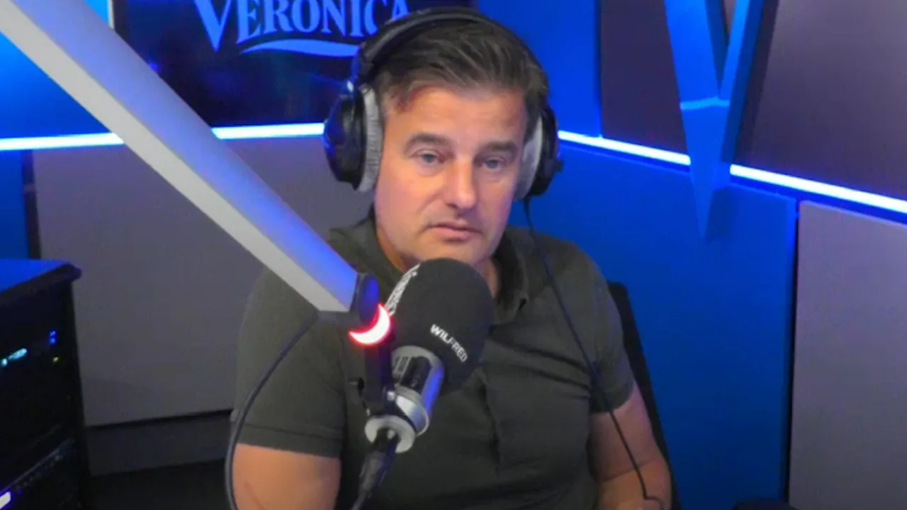 Wilfred zet radioshow 8 minuten en 46 seconden op zwart