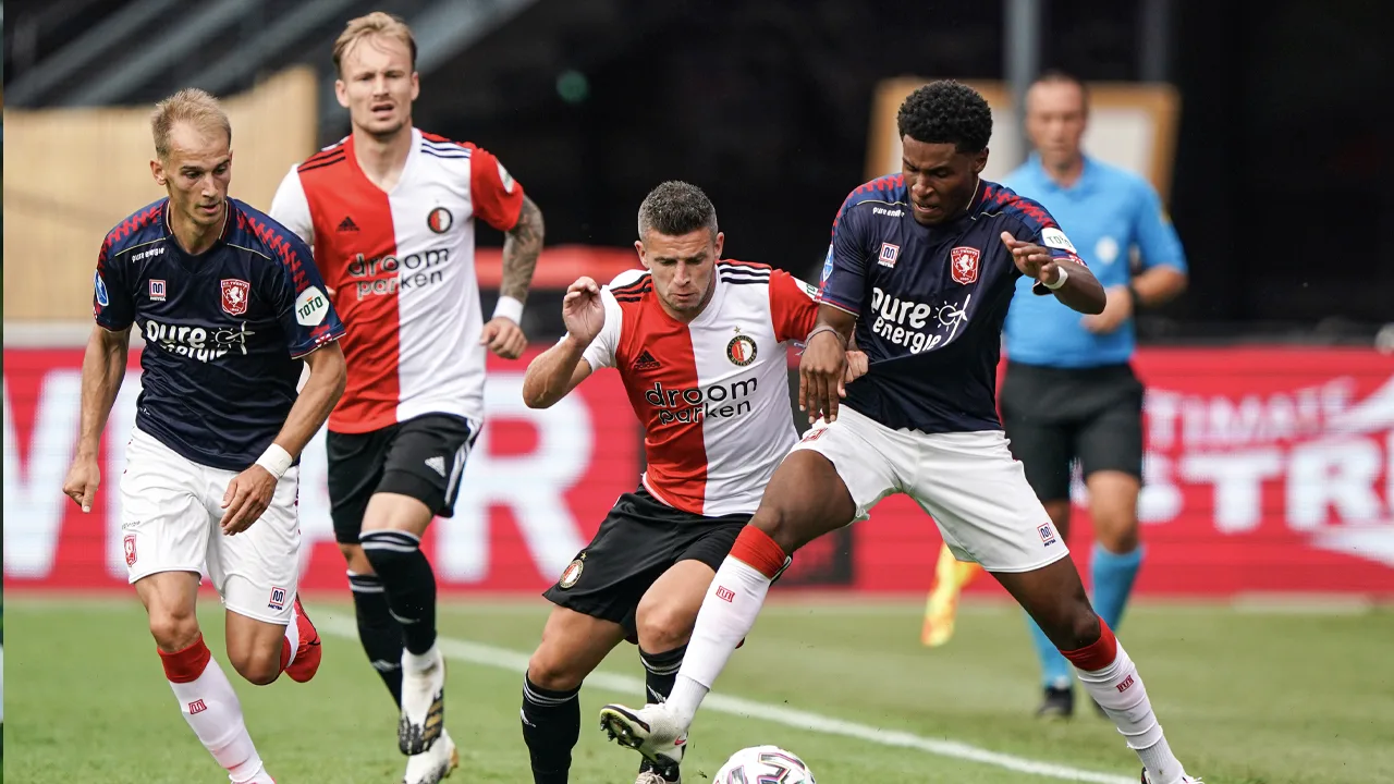 Feyenoord en FC Twente komen niet tot scoren in De Kuip