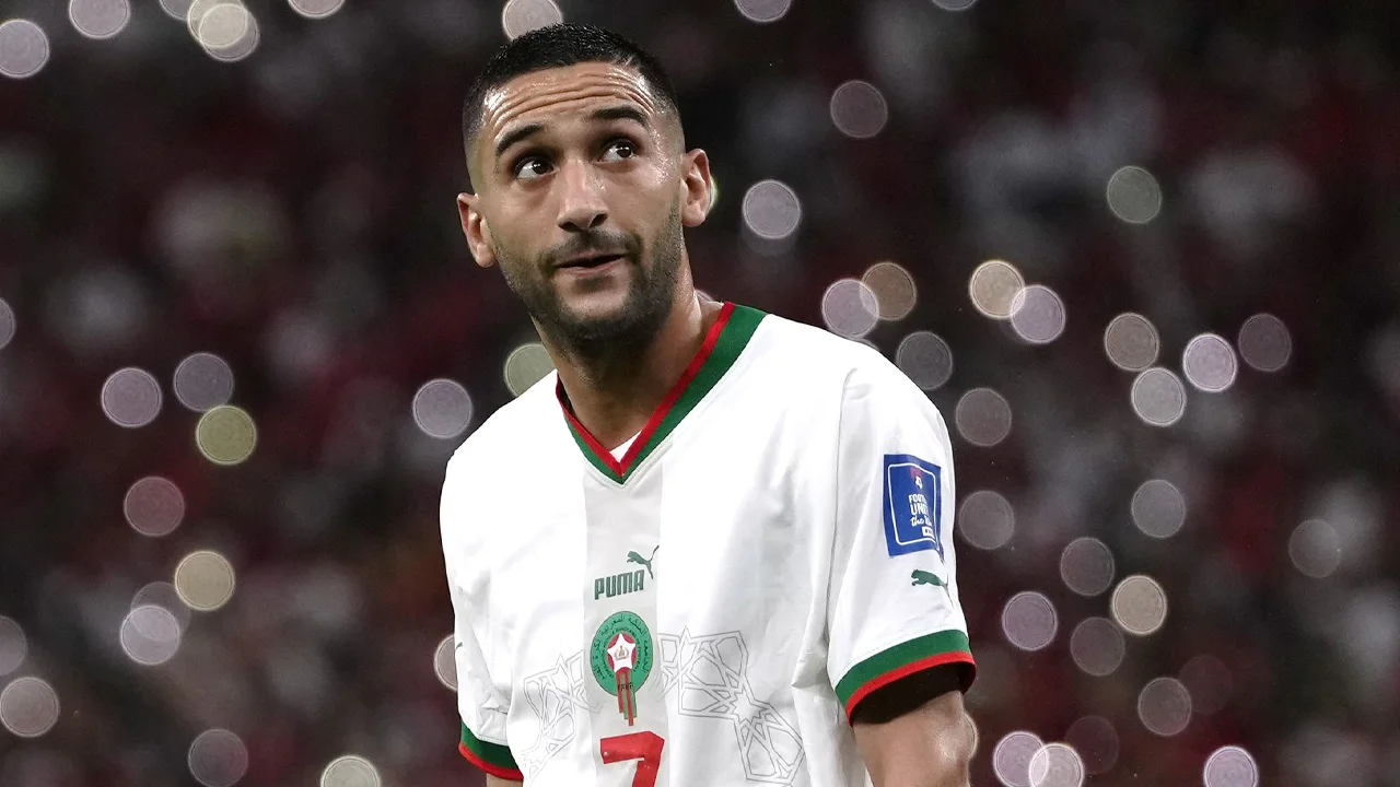 Bondscoach Regragui is dol op Ziyech: 'Hakim is ongelooflijk, hij brengt meer spirit in de ploeg'