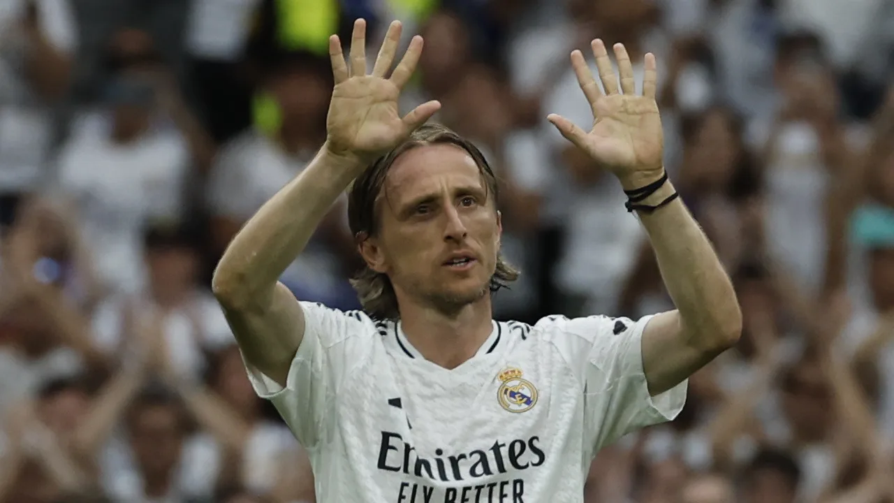 Luka Modric vervolgt loopbaan bij AC Milan