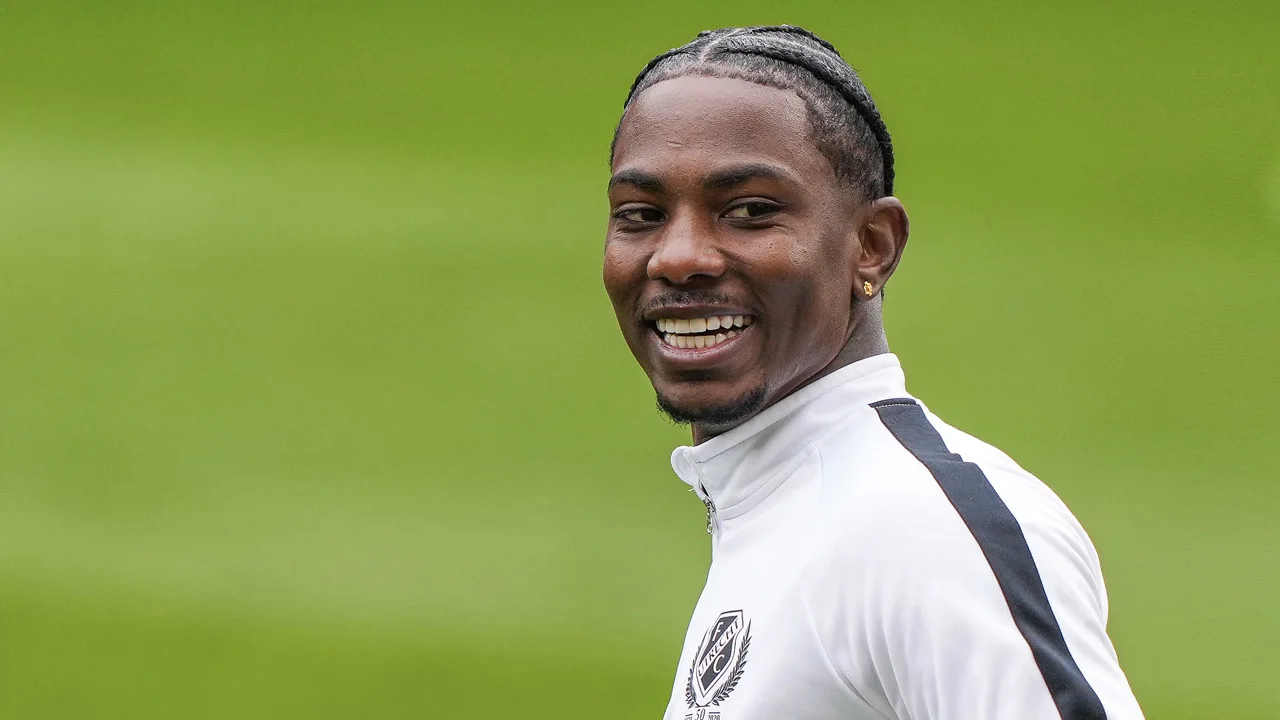 Elia keert terug bij ADO Den Haag