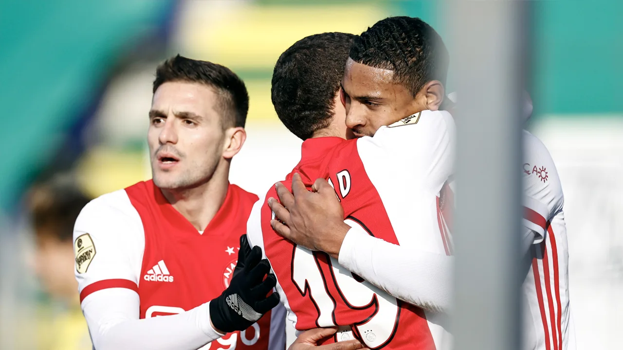 Koploper Ajax verslaat Fortuna Sittard