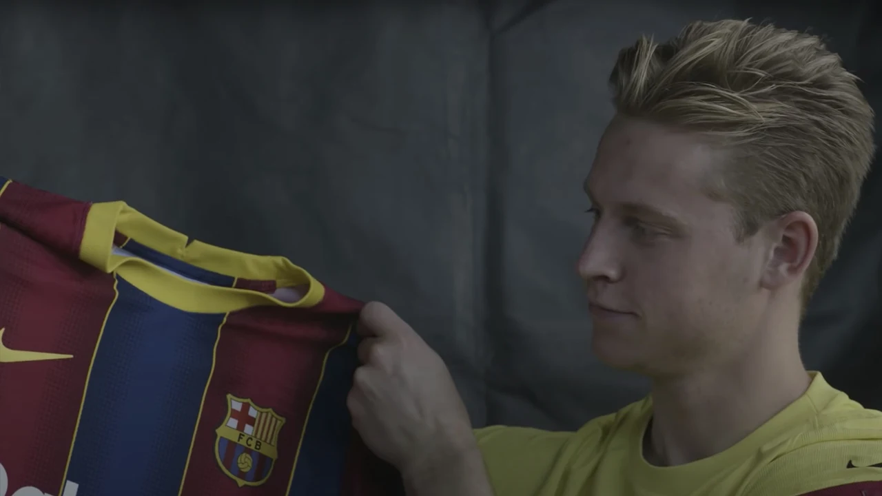Dit is het nieuwe thuisshirt van FC Barcelona! 