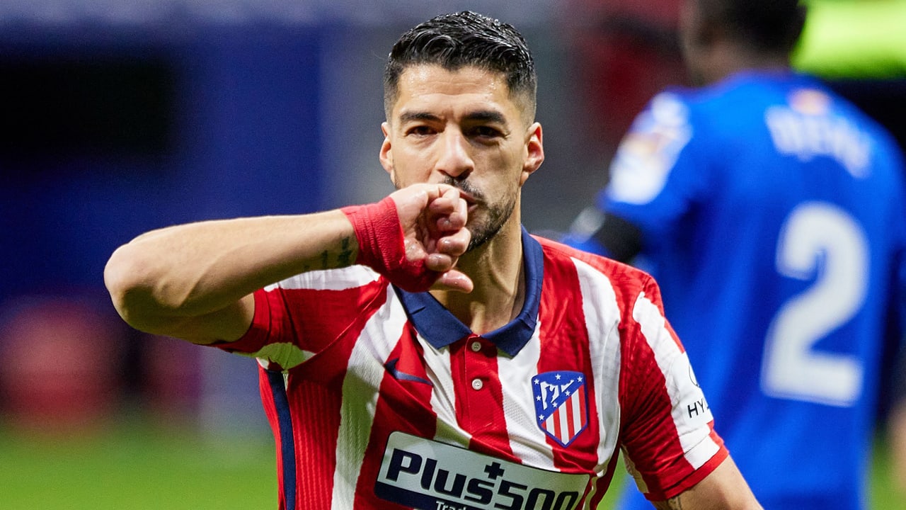 Suárez behoedt Atlético met laat doelpunt voor puntenverlies