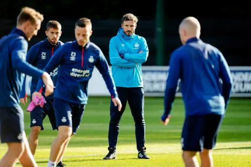 PSV compleet op laatste training