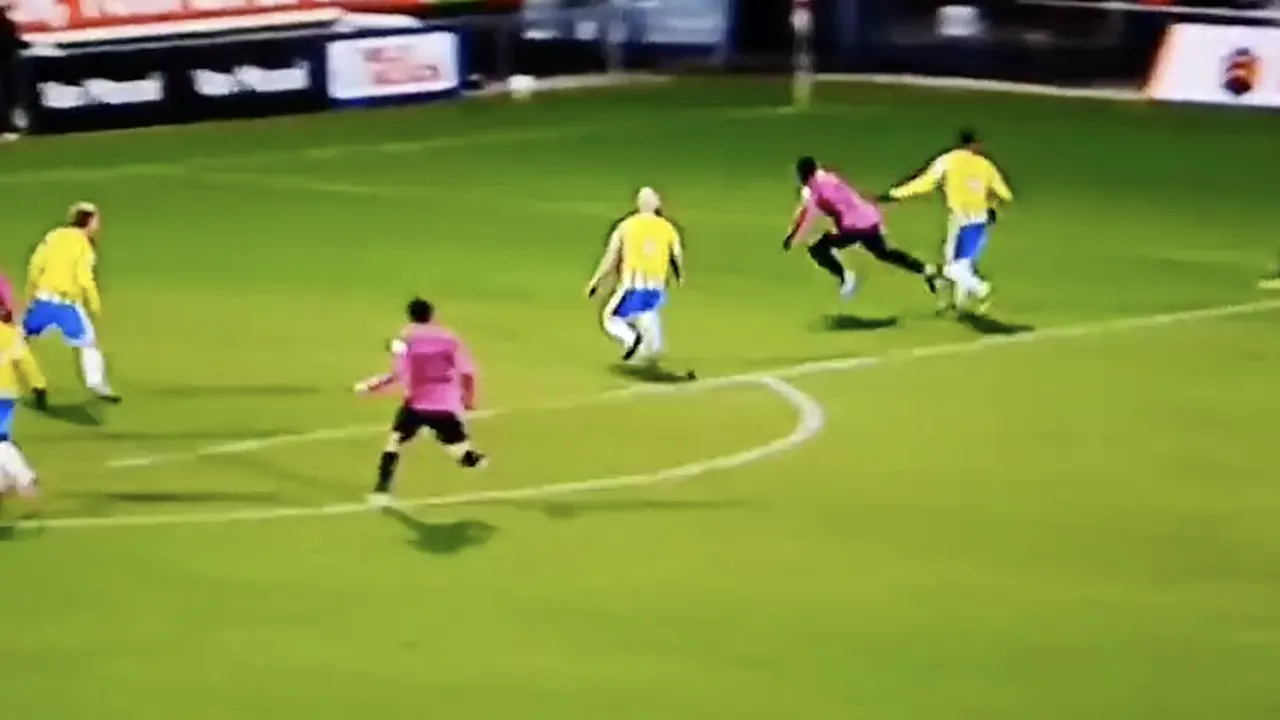 VIDEO: RKC woest op VAR: 'Echt schandalig is dit!'