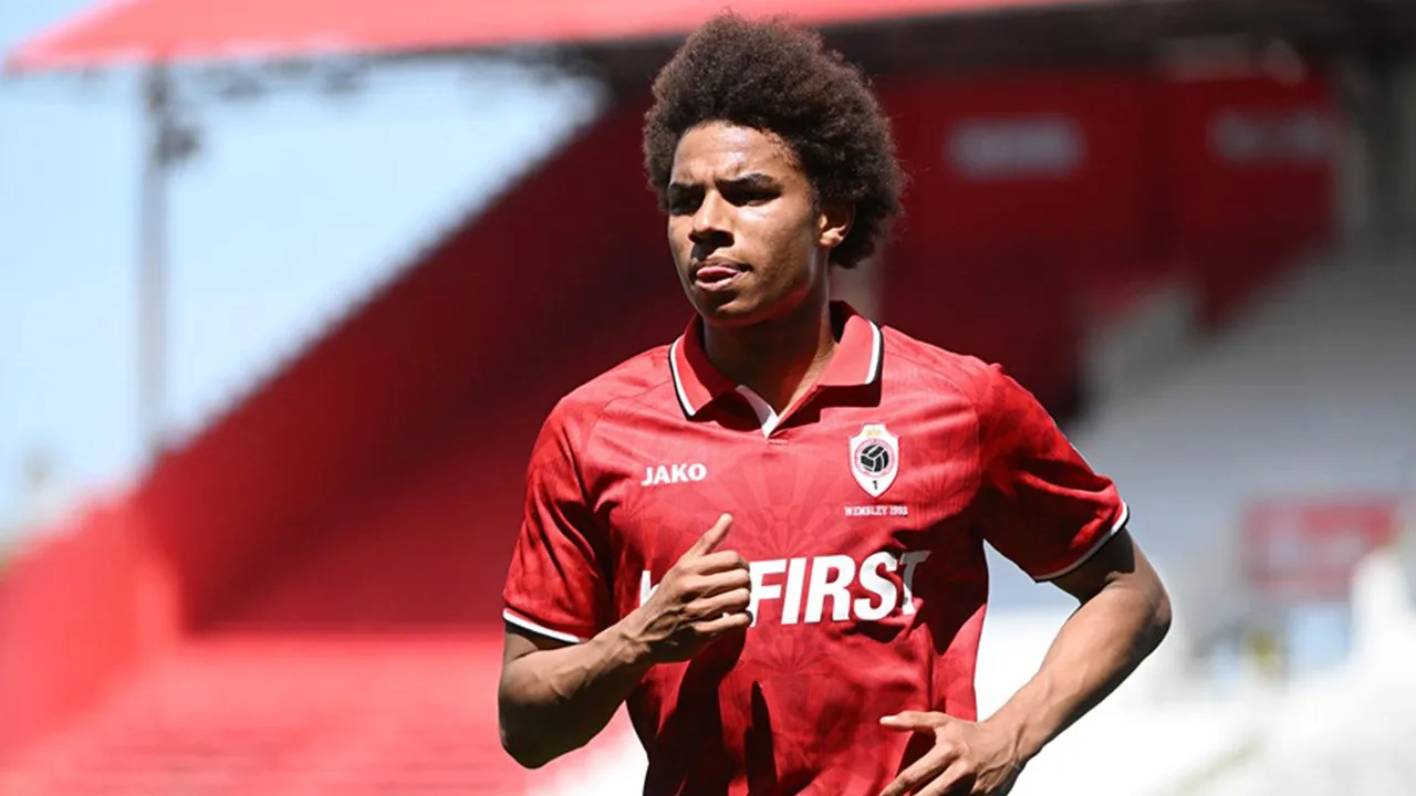 Beau de Boer over transfer Stengs: 'Nooit verwacht supporter van Feyenoord te worden'