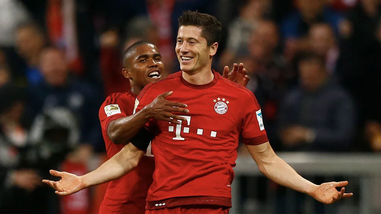 THROWBACK: Lewandowski scoort 5 keer in 9 minuten (2015)