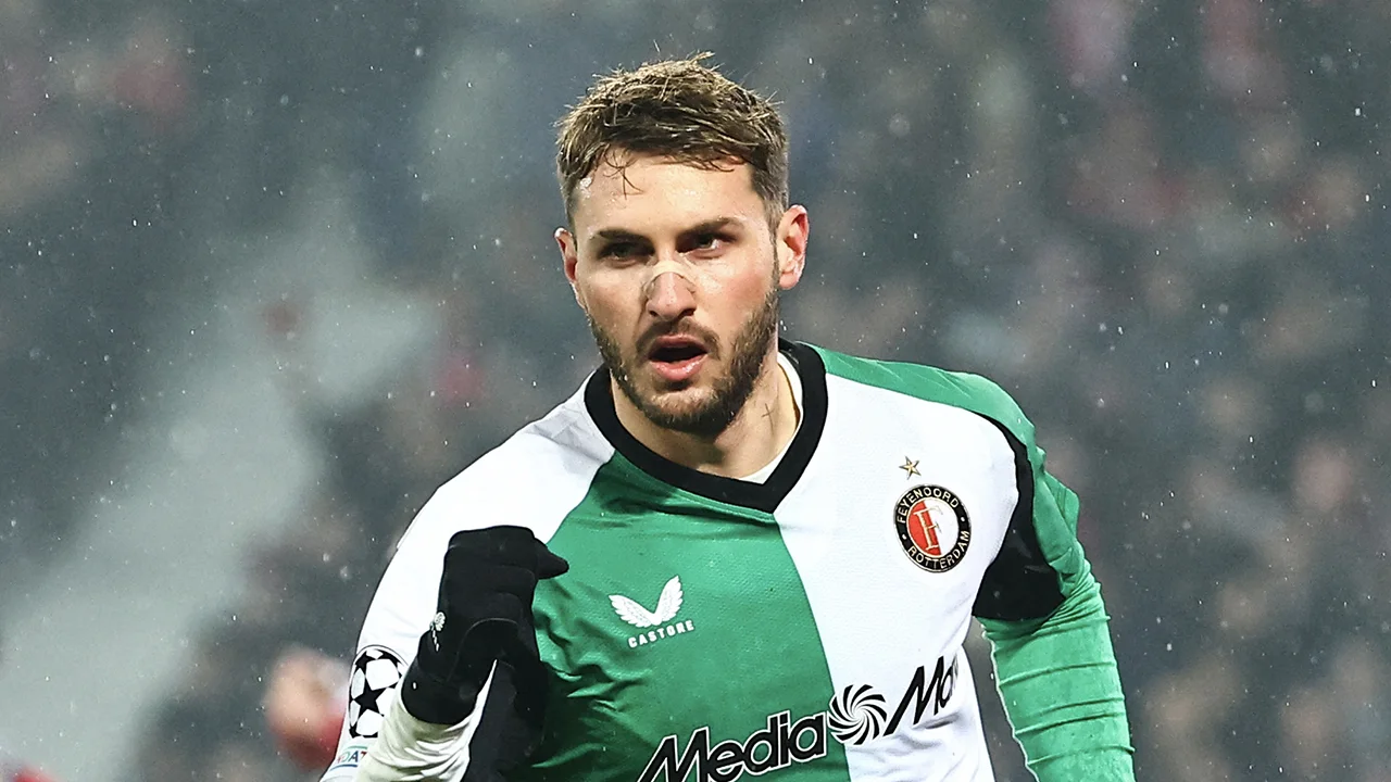 'Feyenoord akkoord met 'niet te weigeren voorstel' van AC Milan: Giménez ontbreekt tegen Ajax'