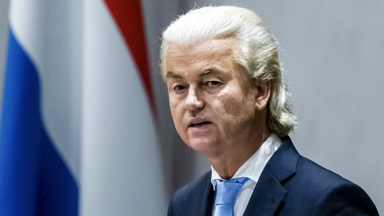 Wilders wil dat kabinet salarisverhoging koning terugdraait