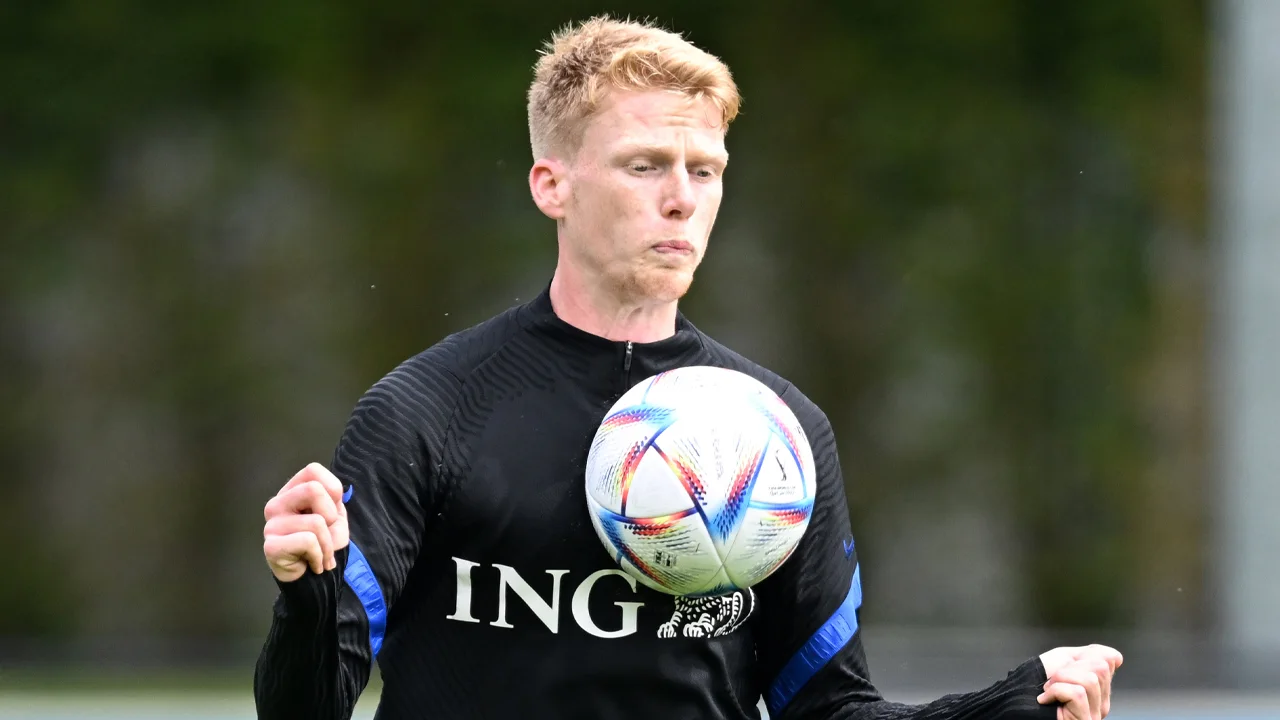 'Oranje-nieuwkomer Schouten nadrukkelijk in beeld bij Italiaanse topclub'