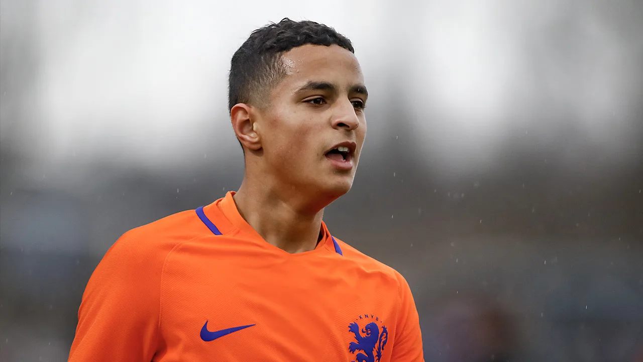 Ihattaren gaat voorlopig niet kiezen