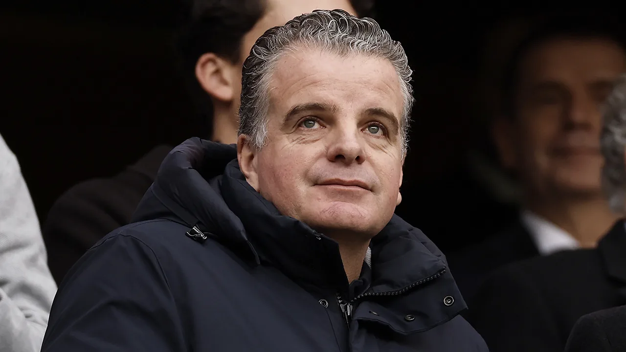 Politie deelt bizar nieuws over Feyenoord-directeur Dennis te Kloese