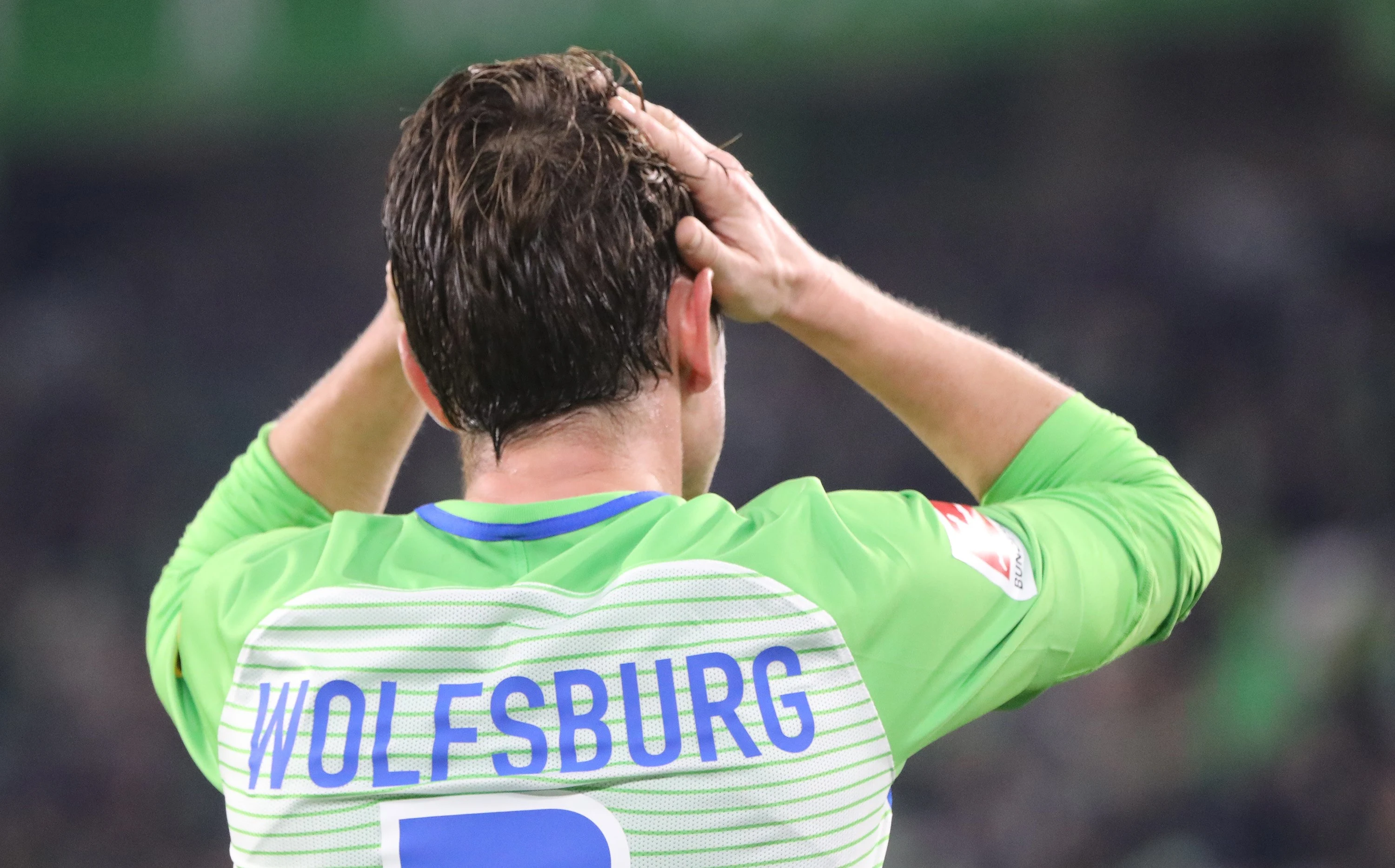 FC Twente strikt 'superprof' Verhaegh