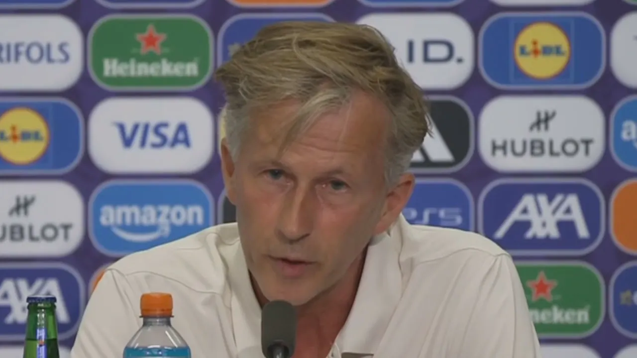 Jonker blijft hopen op EK-kwartfinale: 'Wonderen zijn de wereld nog niet uit'