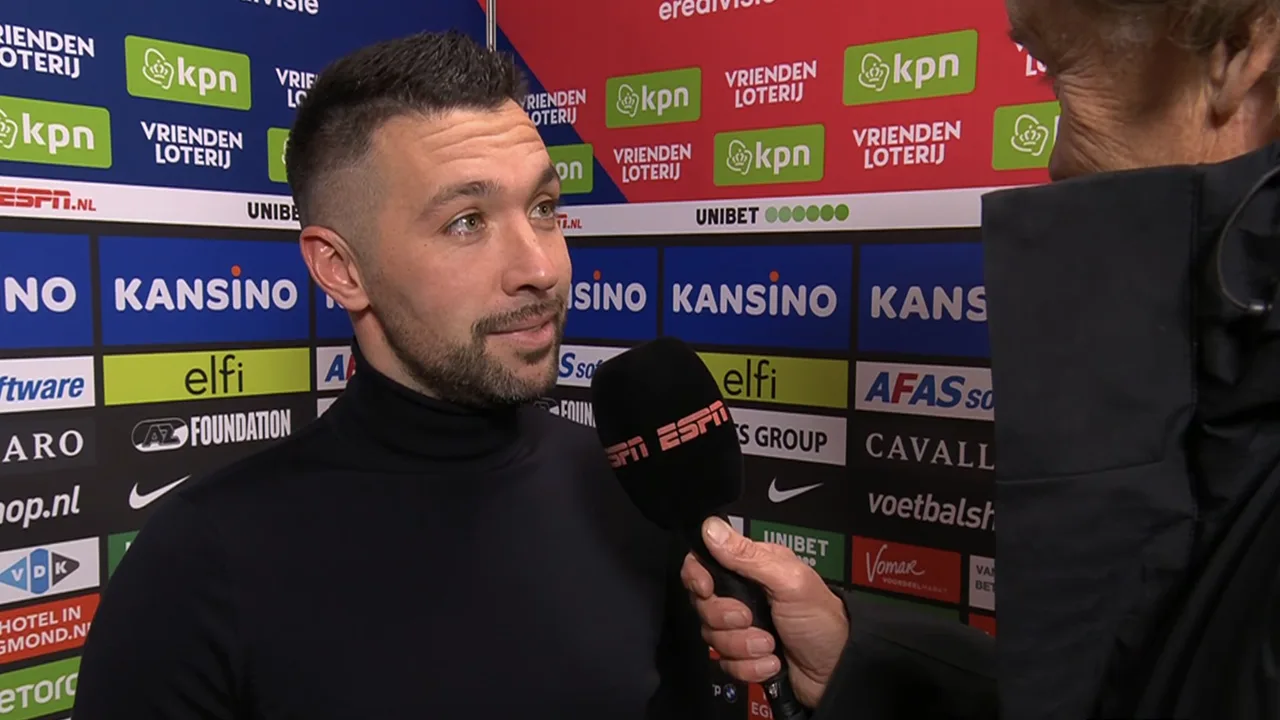 Ajax-trainer Farioli mist mogelijk geboorte van tweede kind: 'Blijf bij mijn spelers'