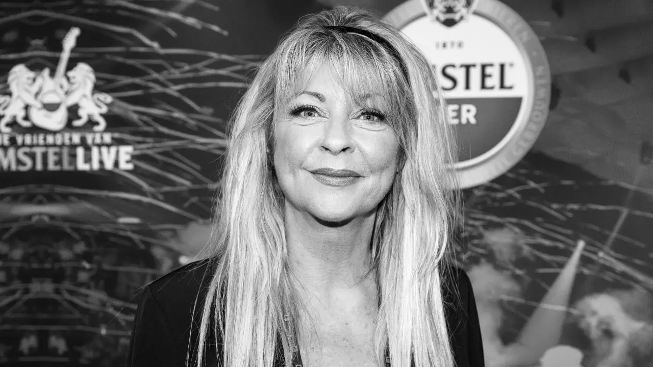 Zangeres en actrice Manuëla Kemp (61) overleden