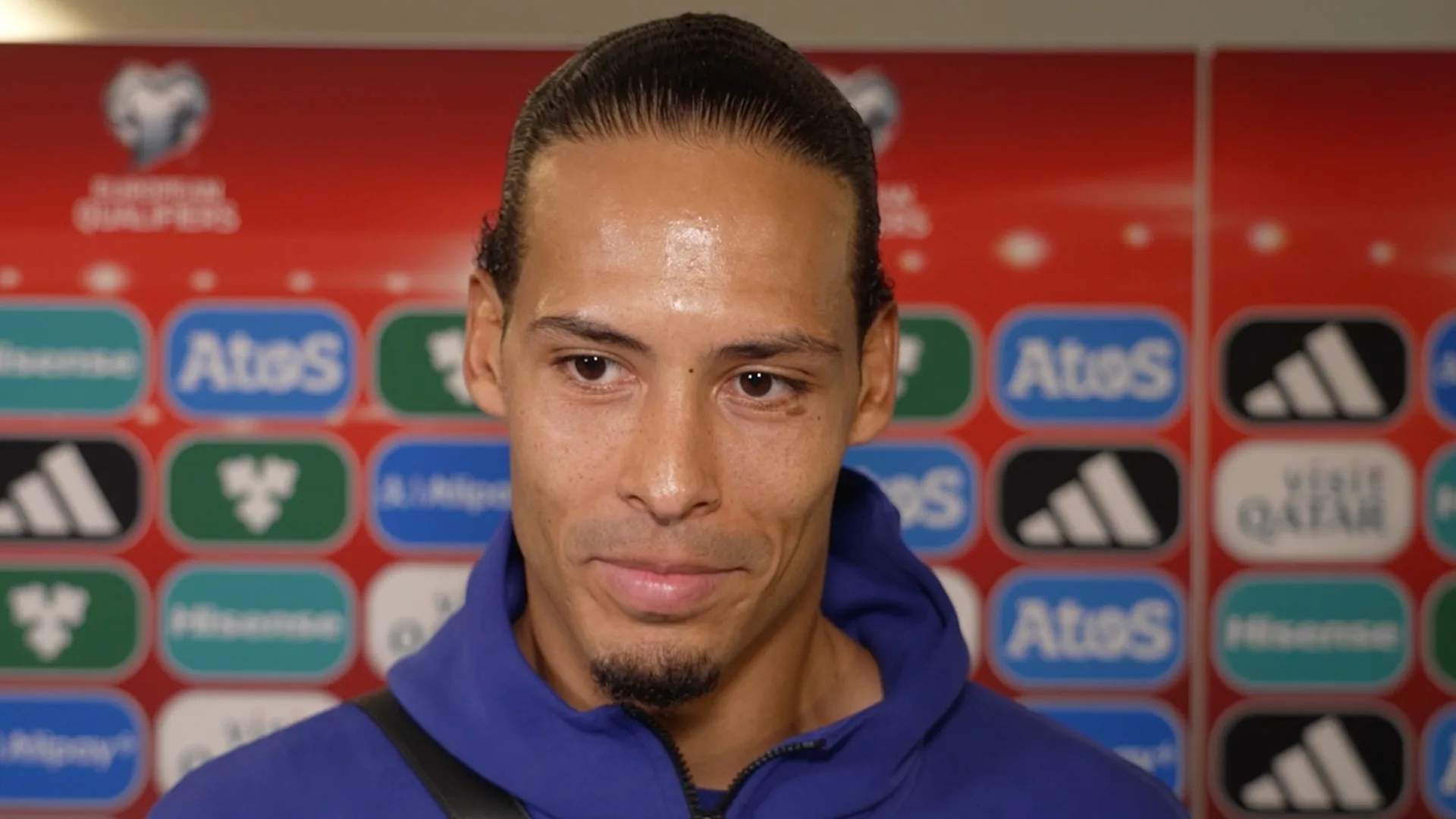 Virgil van Dijk blikt terug op levensgevaarlijke terugspeelbal: 'Gelukkig zat die er niet in'
