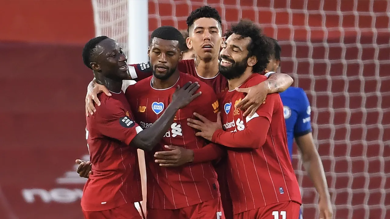 Kampioen Liverpool wint spektakelstuk tegen Chelsea