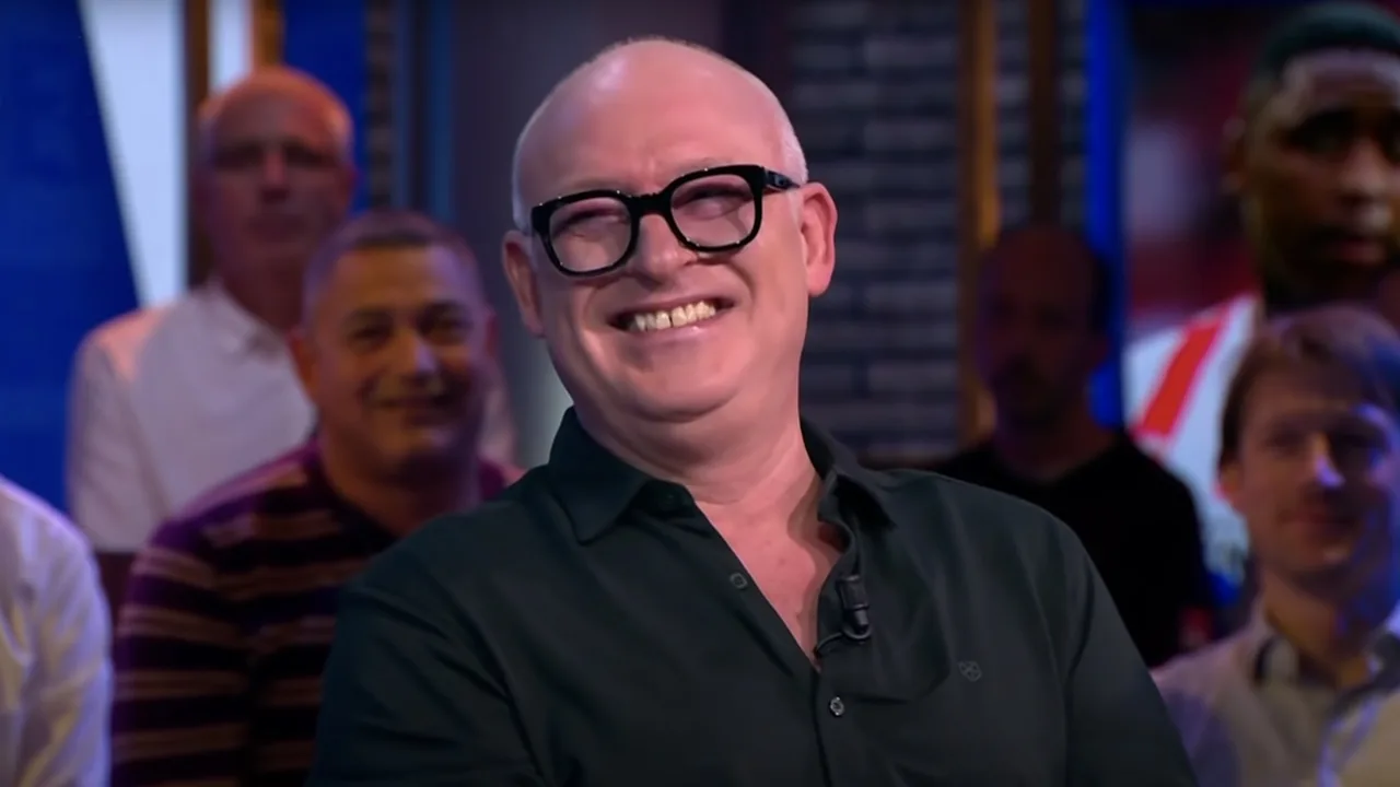 CLASSIC: René werd ontslagen als voetbalcommentator