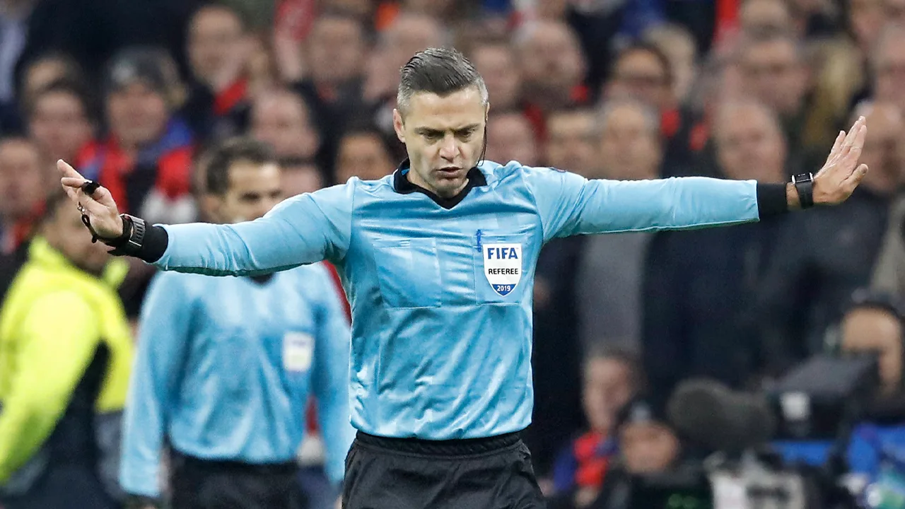 Oude bekende Skomina leidt duel tussen Atalanta en Ajax