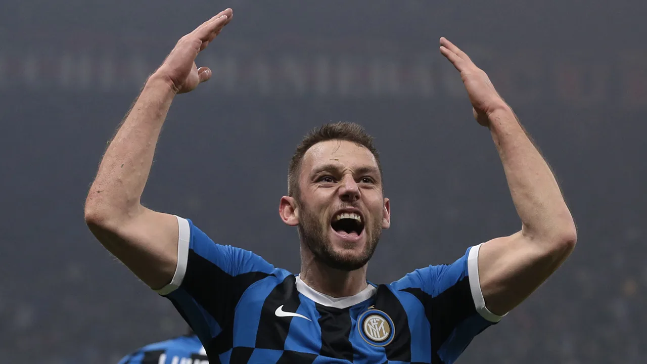 De Vrij met Internazionale kampioen in Italië na gelijkspel Atalanta