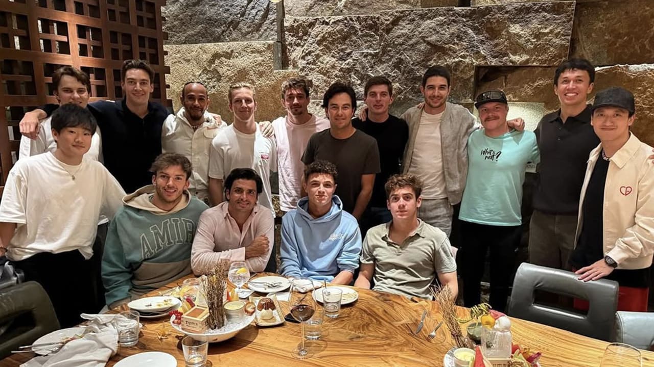 Norris dolt met Verstappen en Russell bij etentje: 'Die zaten zo ver mogelijk van elkaar vandaan'