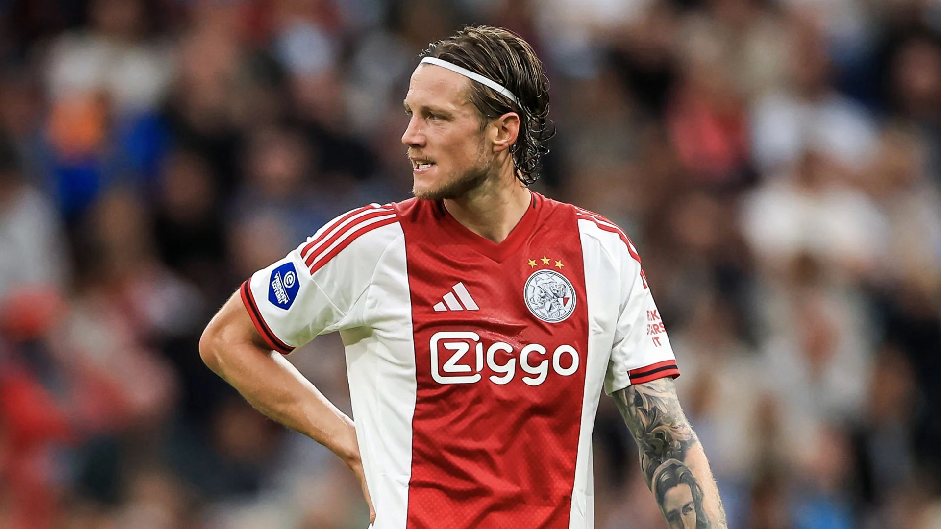 Ajax zonder Dolberg en Weghorst naar Olympique Marseille