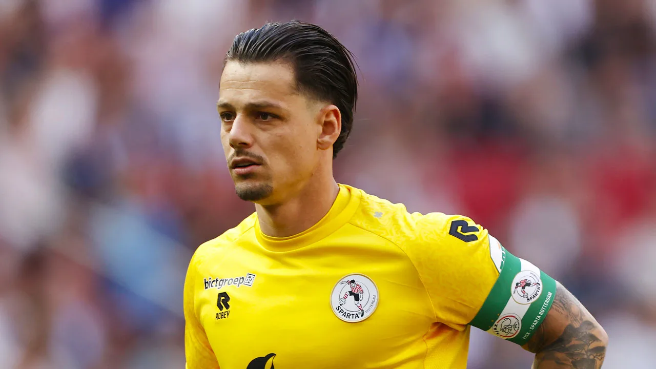 'PSV versterkt zich met doelman Nick Olij'